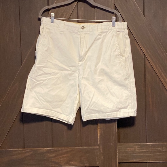 The Territory Ahead 35/9 kakhi shorts - Picture 1 of 7